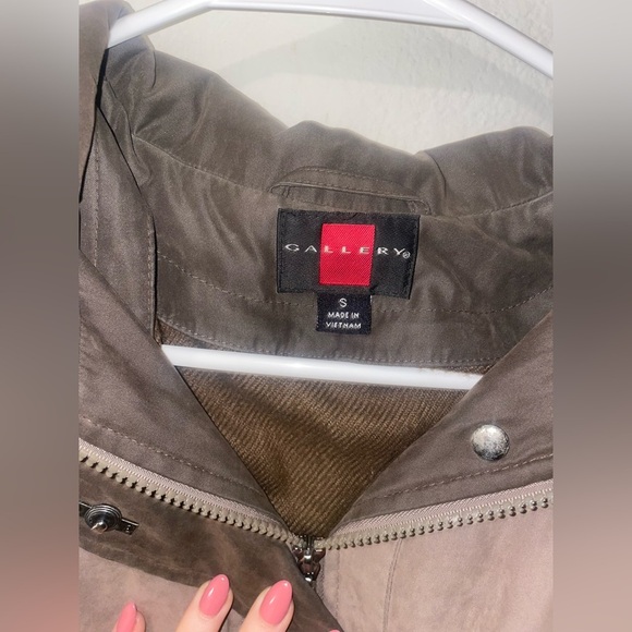 Gallery dark tan brown zip up hooded jacket with removable layers - Picture 2 of 6